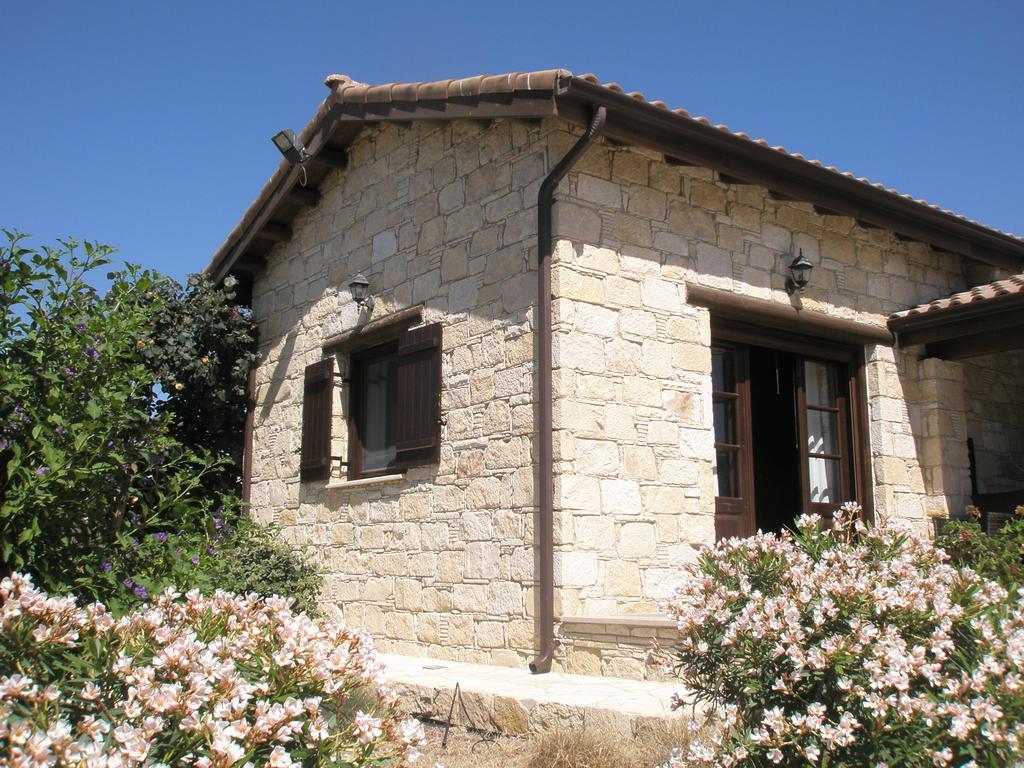 Paradise Traditional House Maroni Esterno foto